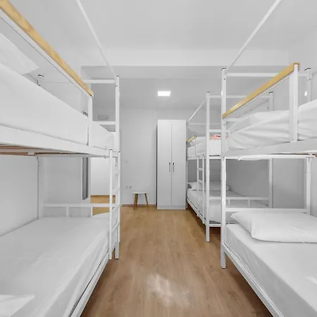 Hostel Elli